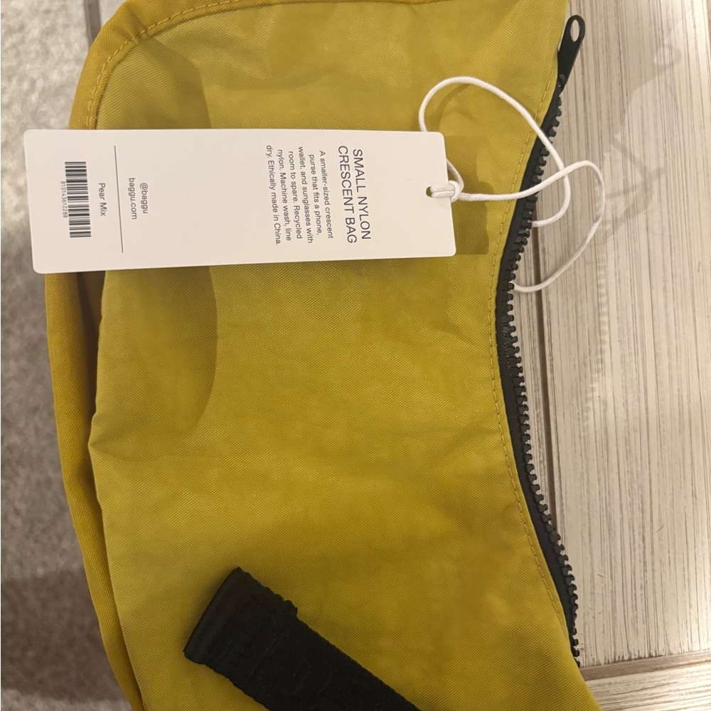 Deadstock Baggu Crescent Bag pear